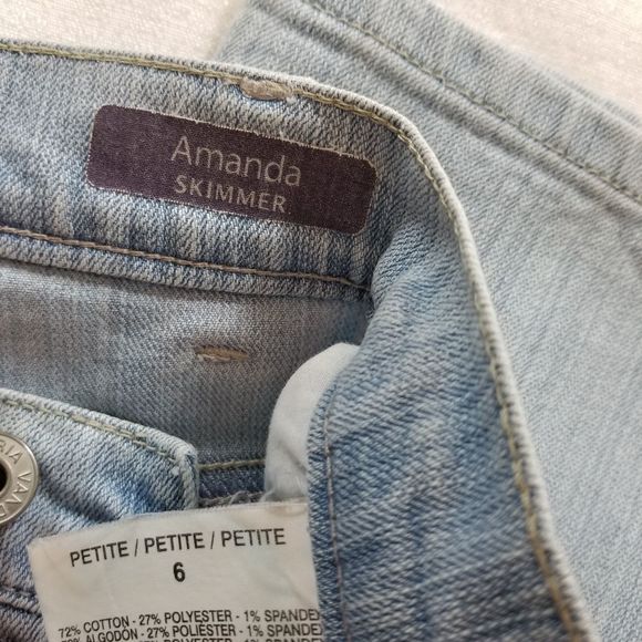 Gloria Vanderbilt Amanda Capri Skimmer light wash - Picture 3 of 9